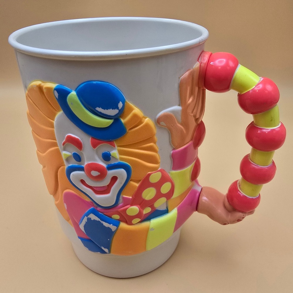 Vintage 1990 Ringling Bros Barnum & Bailey Circus 3D Clown Plastic Souvenir Mug - Picture 6 of 13